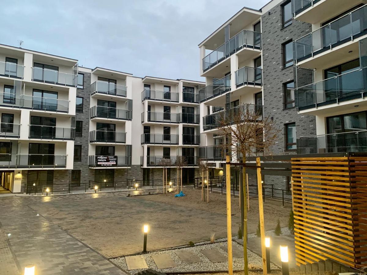 Loft Klonowa - Apartament Z Garazem Kielce Ngoại thất bức ảnh