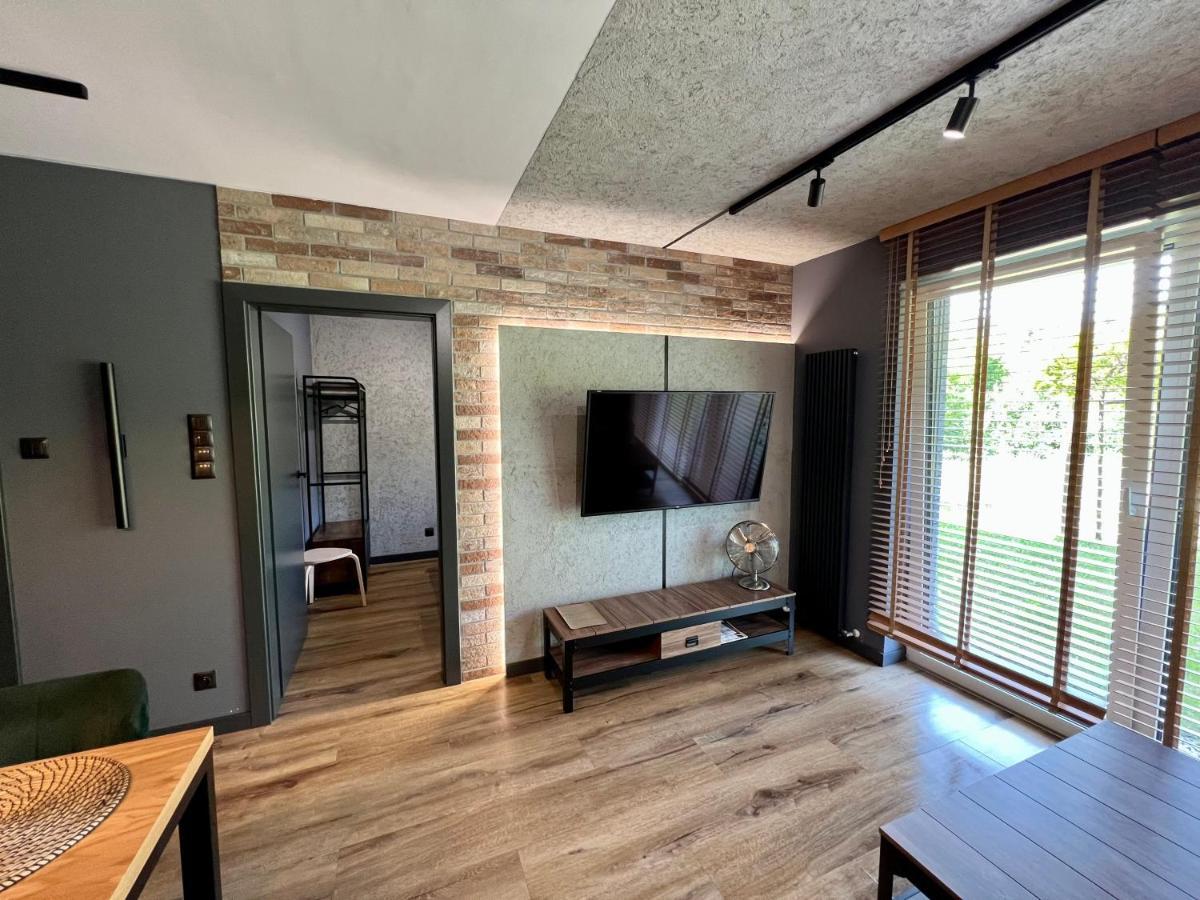 Loft Klonowa - Apartament Z Garazem Kielce Ngoại thất bức ảnh
