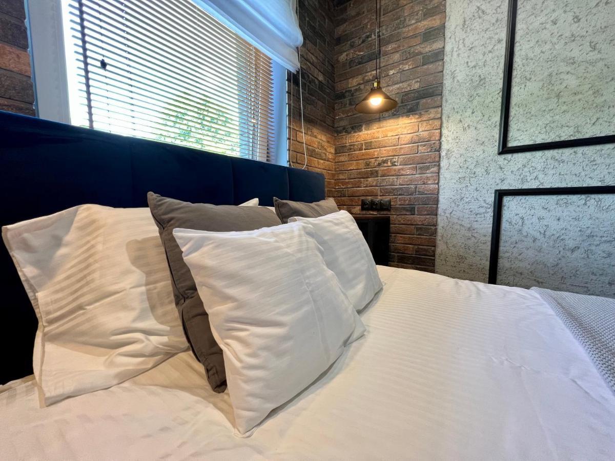 Loft Klonowa - Apartament Z Garazem Kielce Ngoại thất bức ảnh