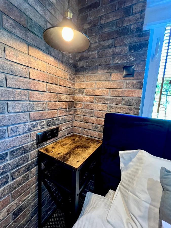 Loft Klonowa - Apartament Z Garazem Kielce Ngoại thất bức ảnh