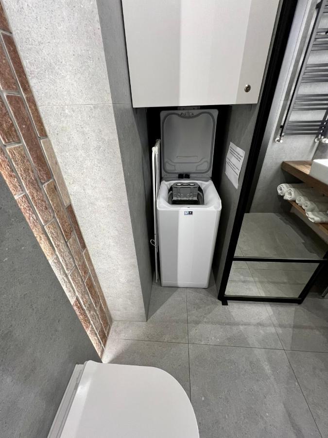 Loft Klonowa - Apartament Z Garazem Kielce Ngoại thất bức ảnh