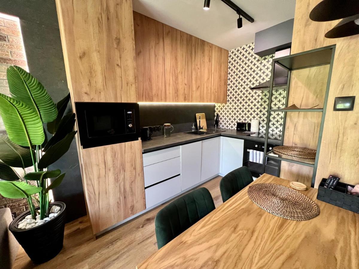 Loft Klonowa - Apartament Z Garazem Kielce Ngoại thất bức ảnh